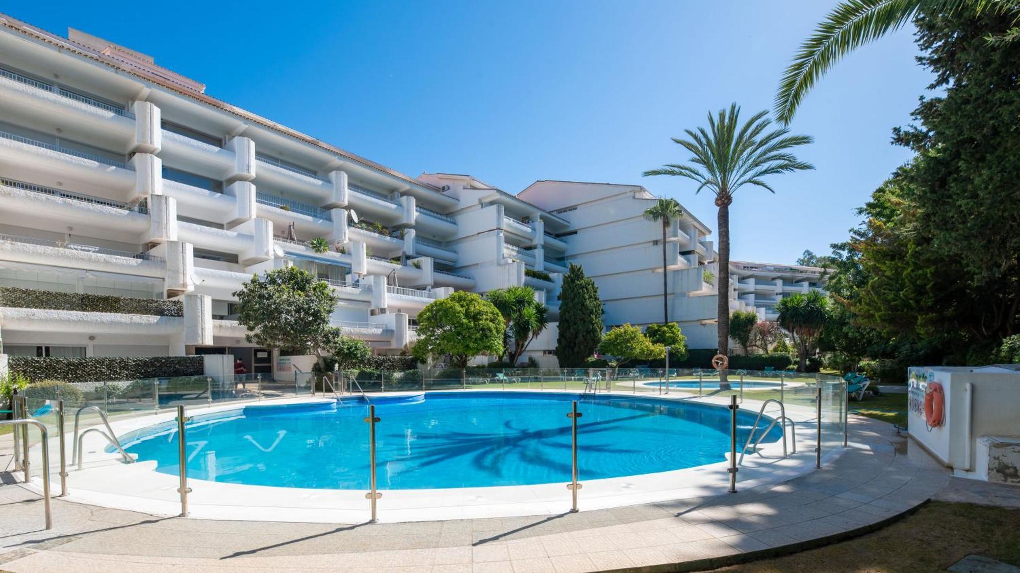 Penthouse Boutique Suite Marbella Exterior photo