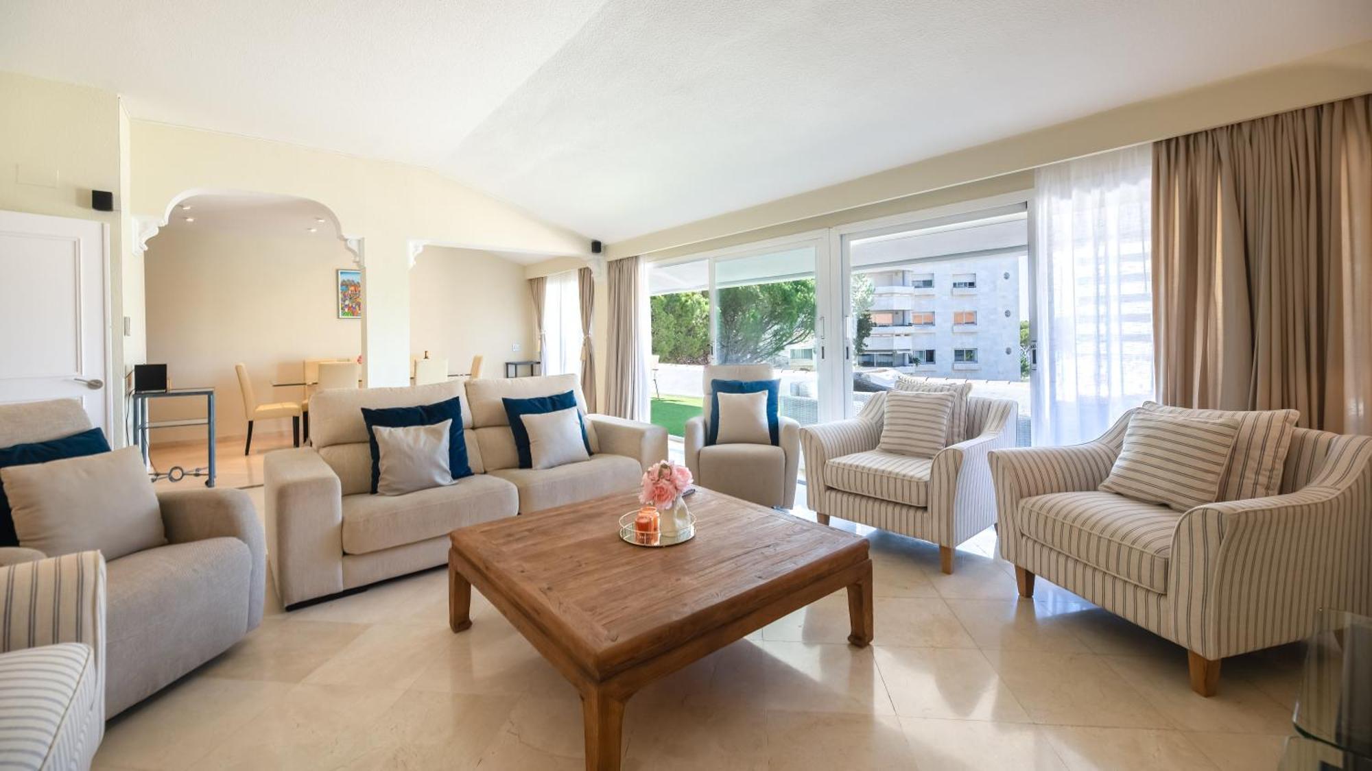 Penthouse Boutique Suite Marbella Exterior photo