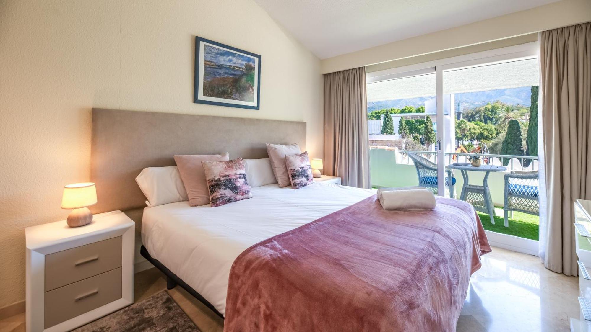 Penthouse Boutique Suite Marbella Exterior photo